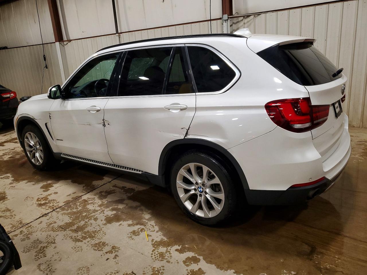 2016 BMW X5 XDRIVE35I photo 2