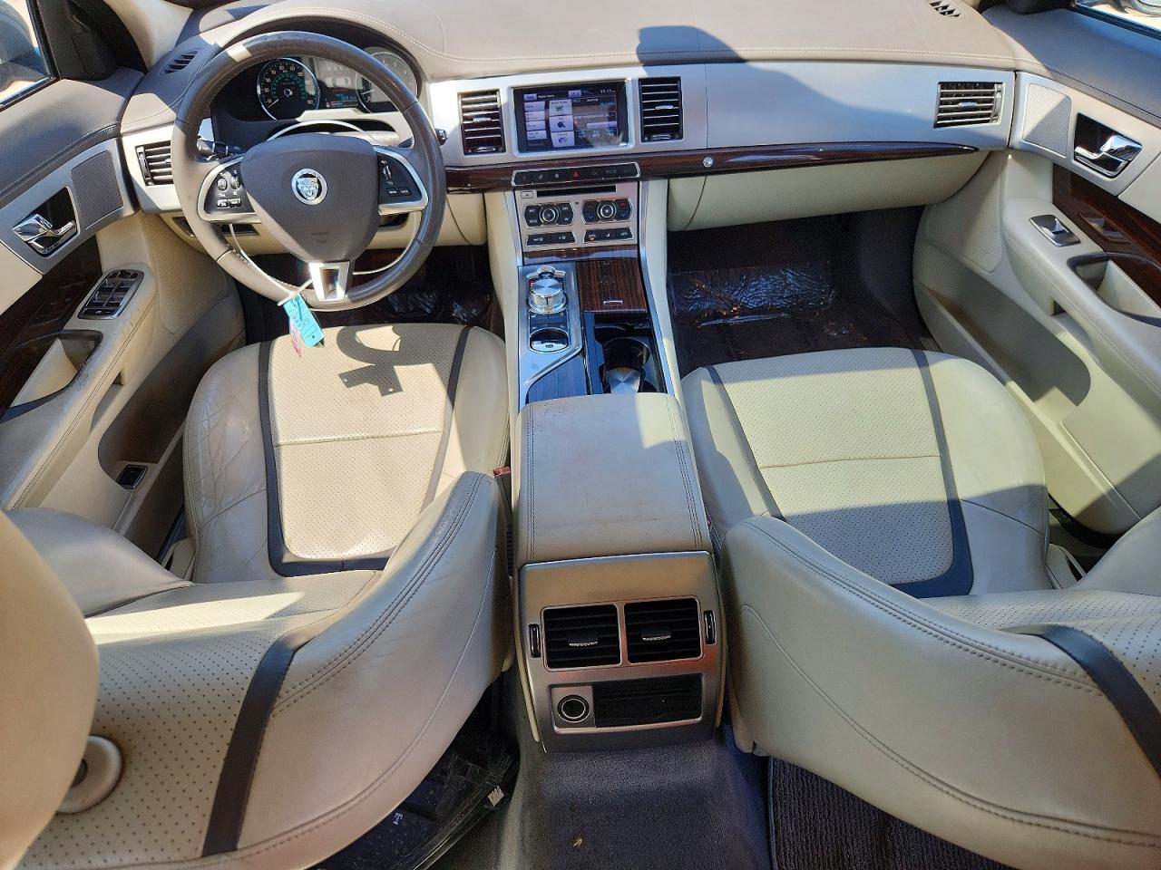 2012 JAGUAR XF PORTFOLIO photo 22