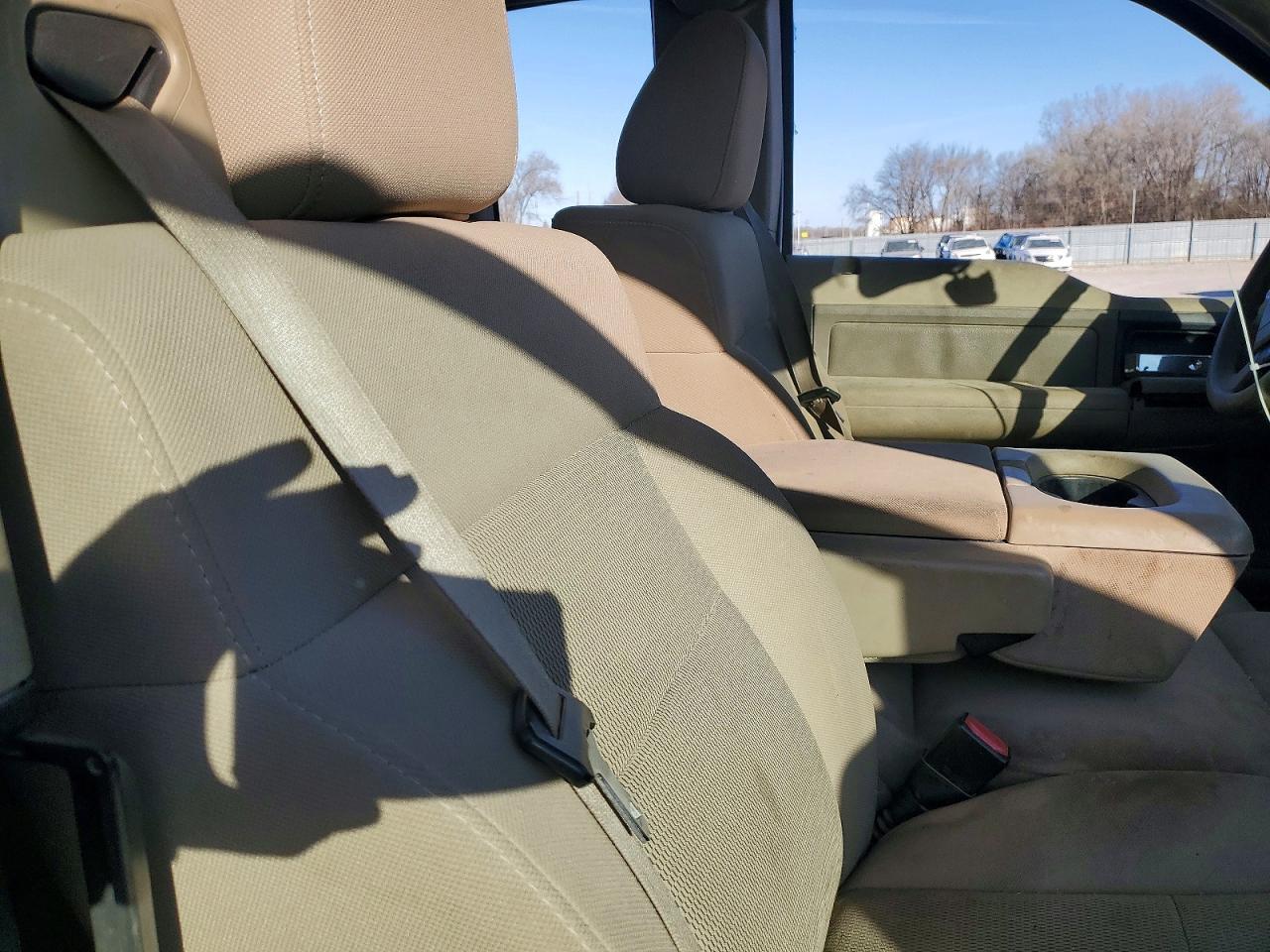 2004 FORD F150 photo 28