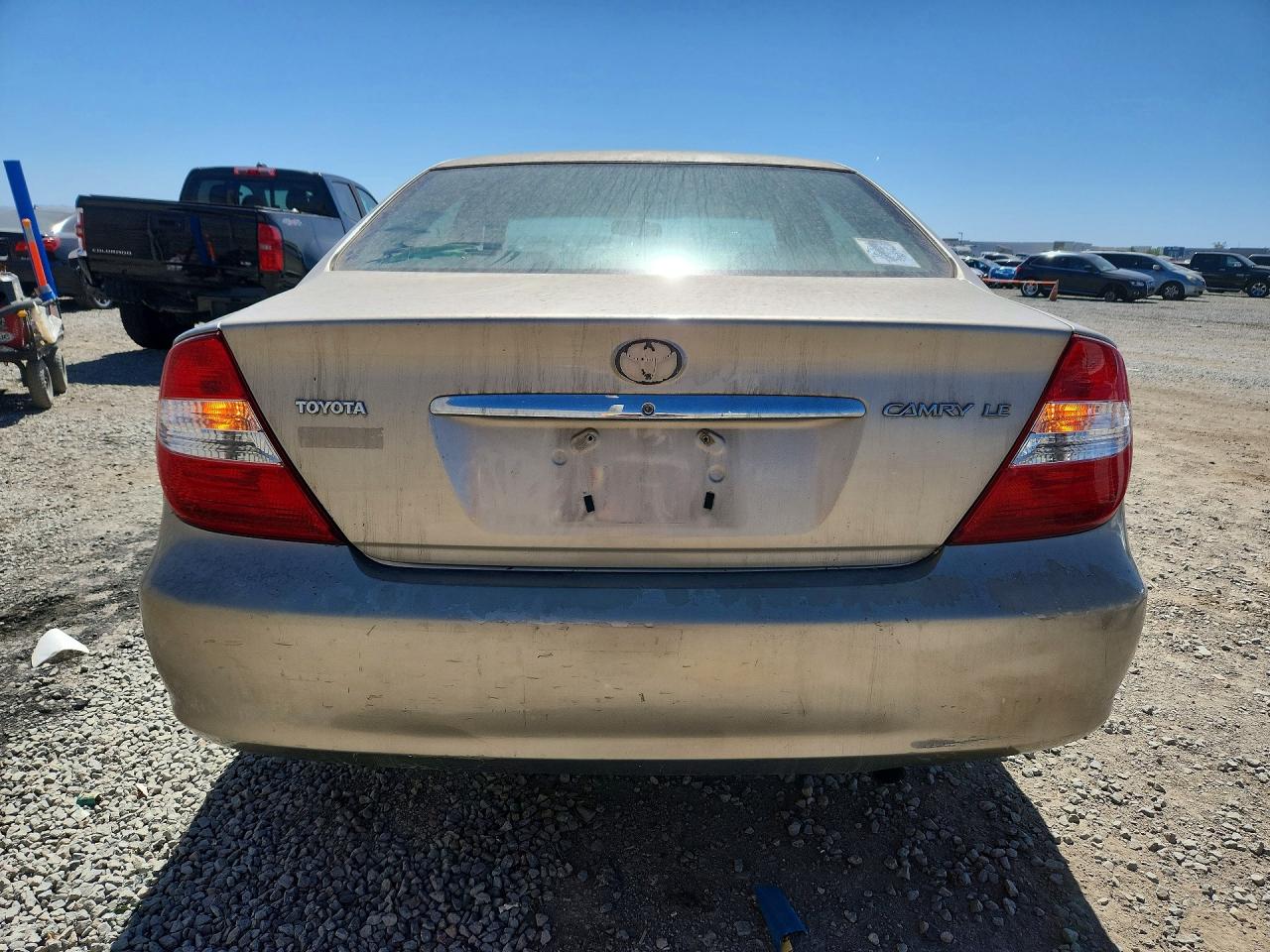 2002 TOYOTA CAMRY LE photo 16