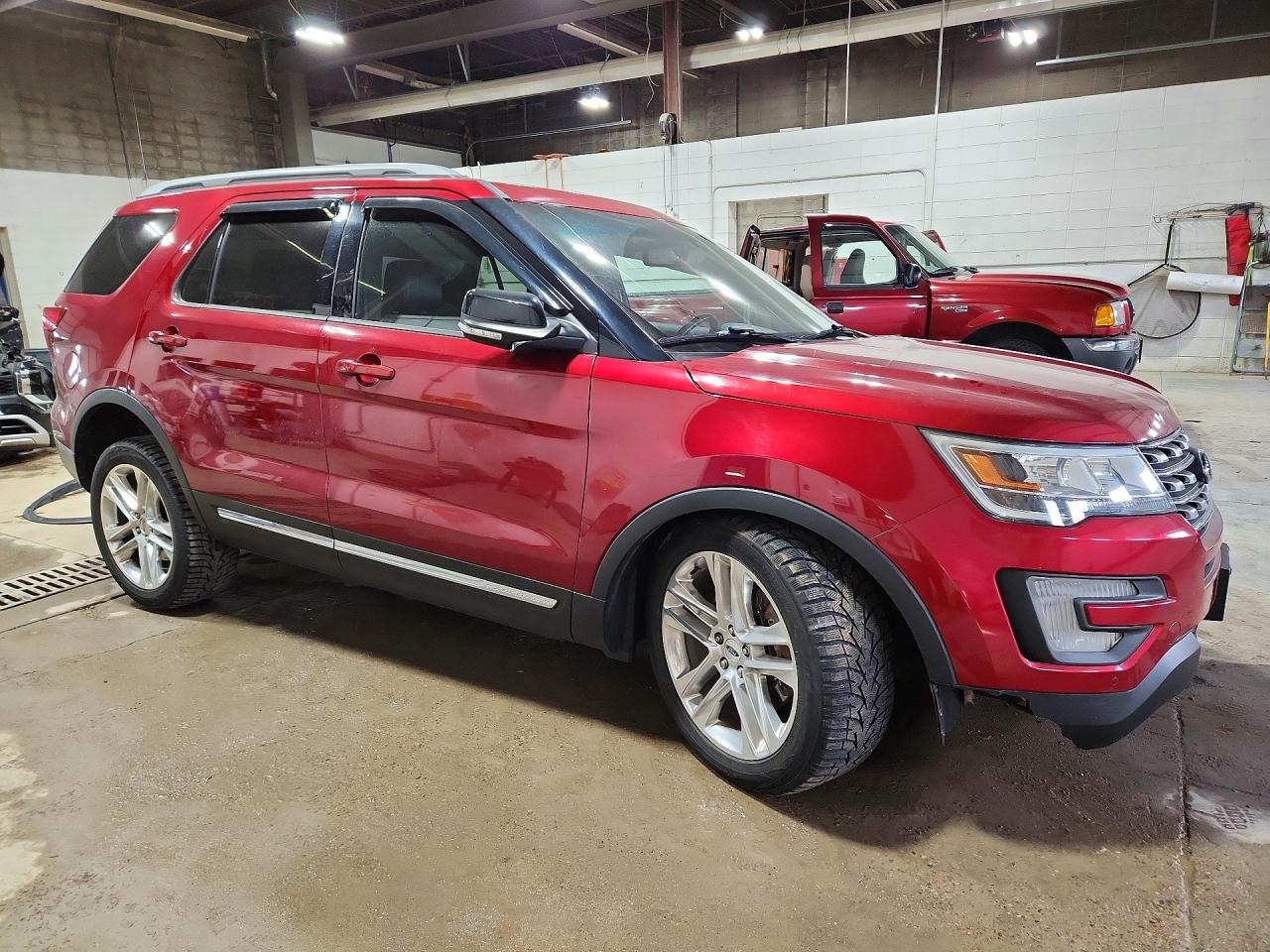 2017 FORD EXPLORER XLT photo 10