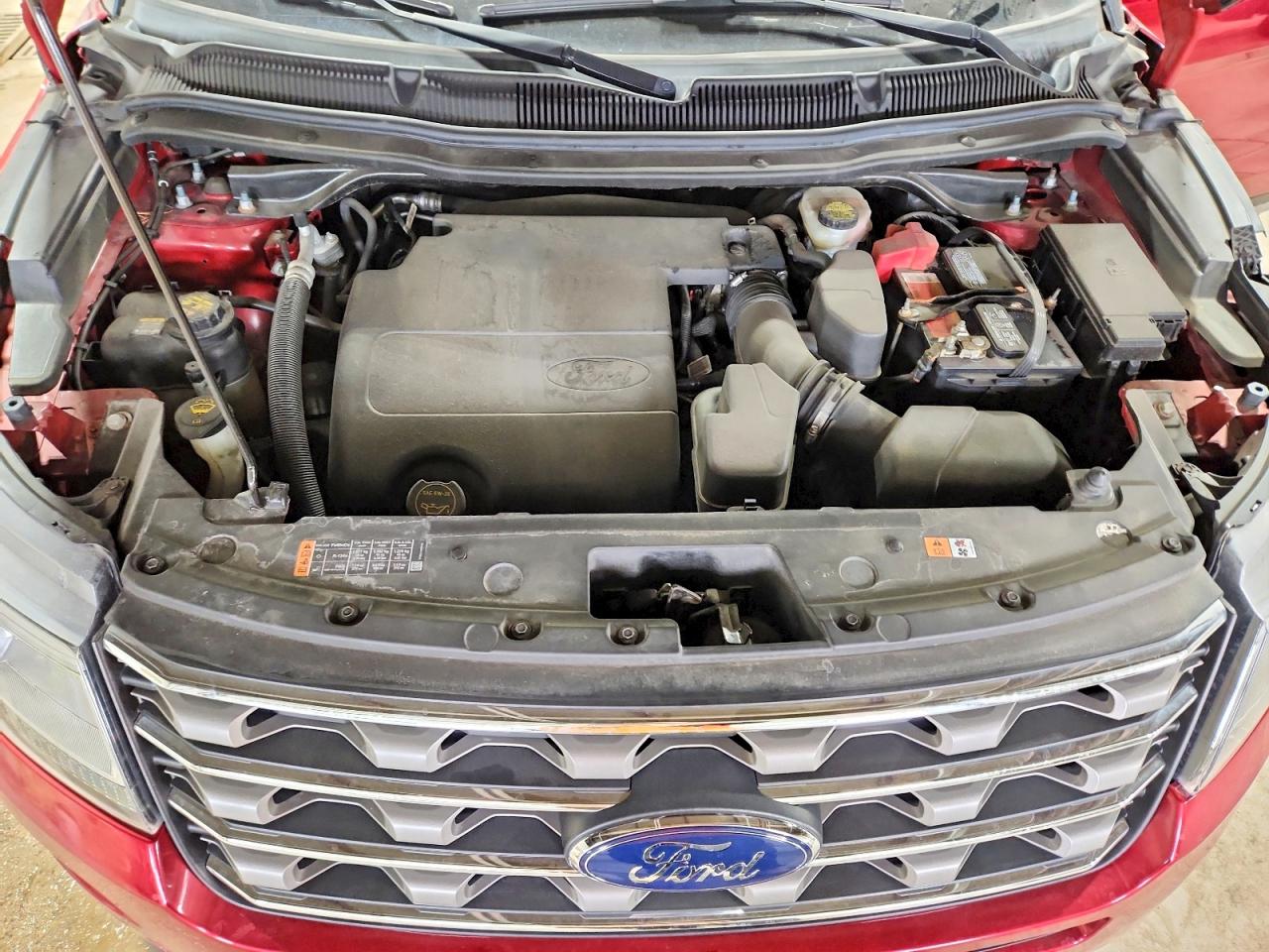 2017 FORD EXPLORER XLT photo 31