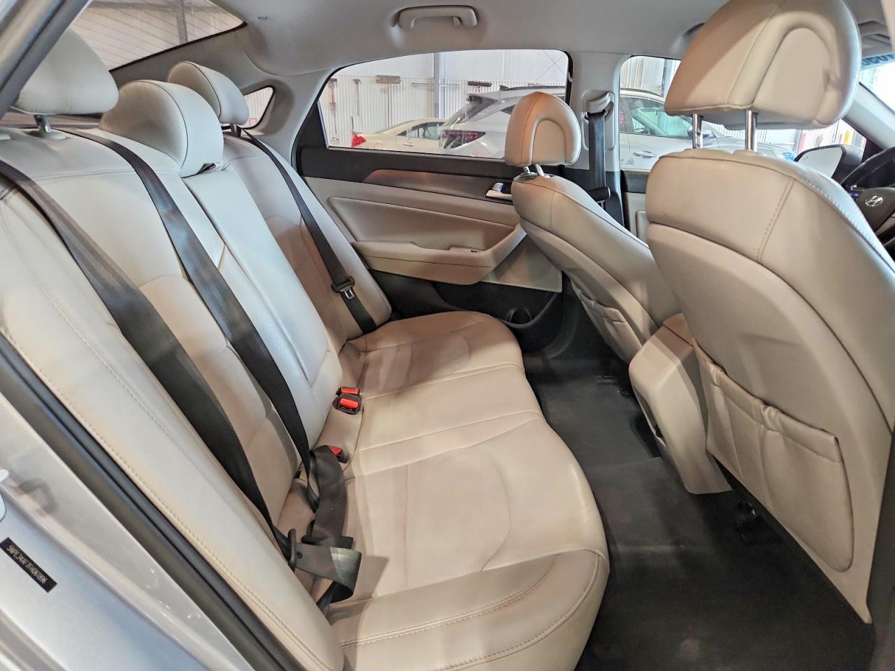 2015 HYUNDAI SONATA SPORT photo 28