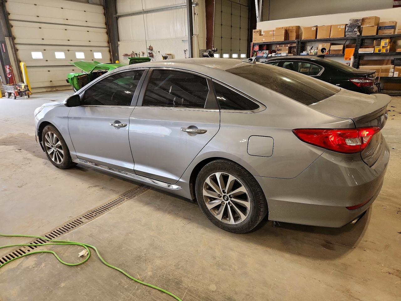 2015 HYUNDAI SONATA SPORT photo 4