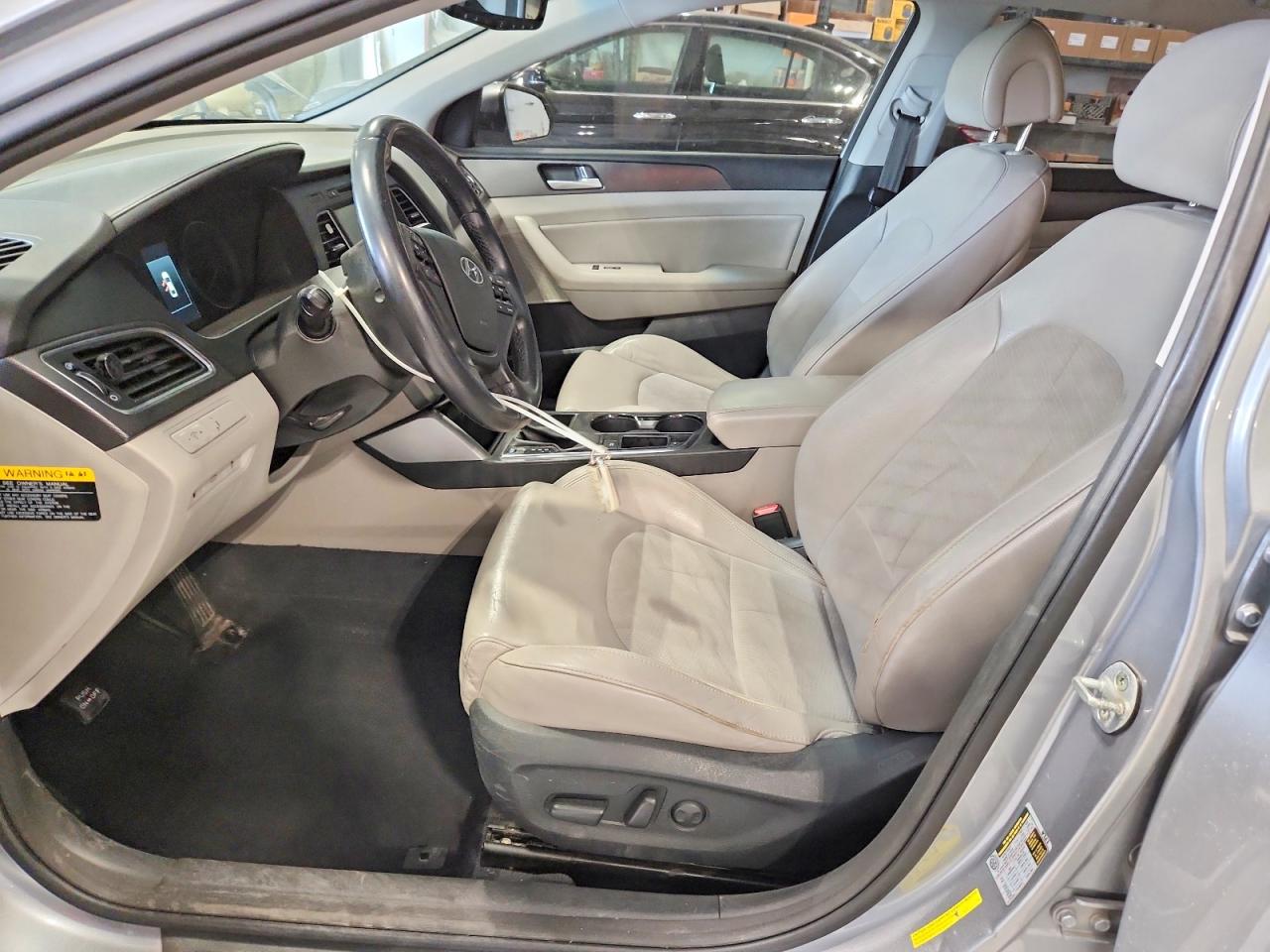 2015 HYUNDAI SONATA SPORT photo 19