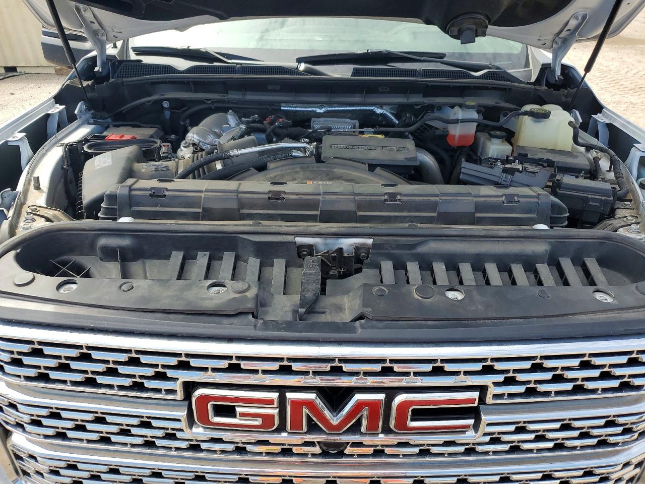 2021 GMC SIERRA K2500 DENALI photo 31