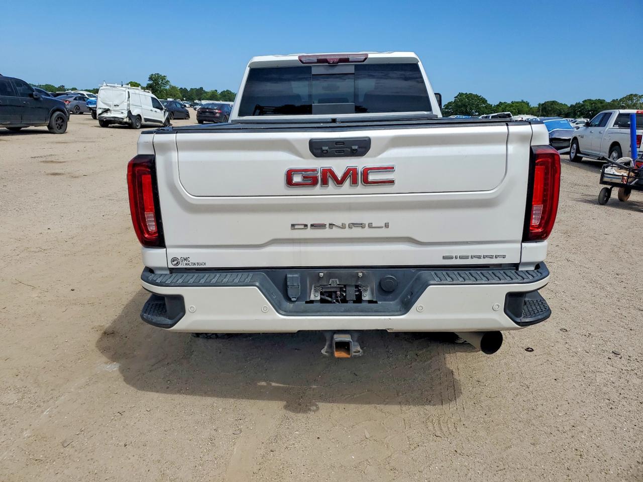 2021 GMC SIERRA K2500 DENALI photo 16