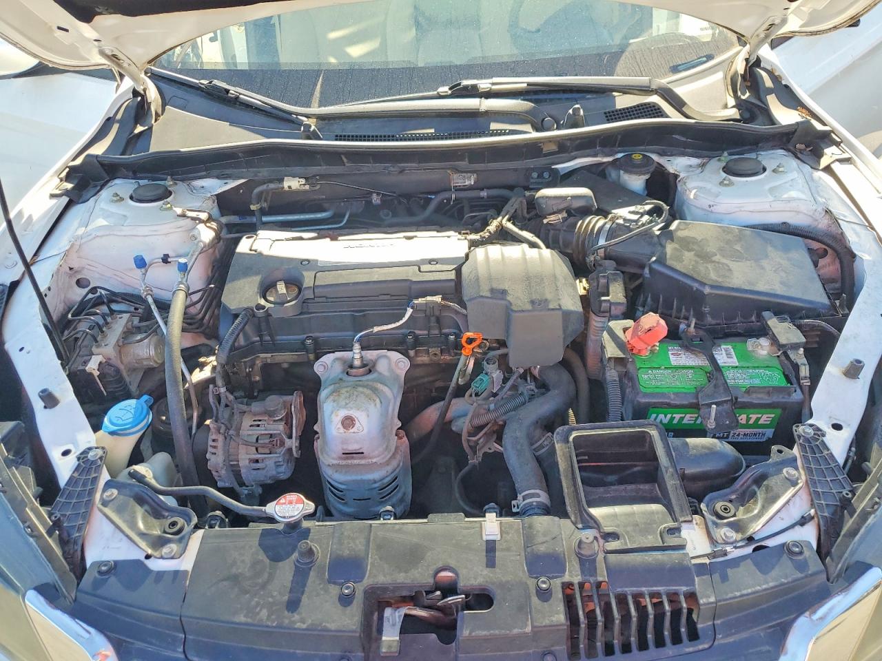 2013 HONDA ACCORD LX photo 13