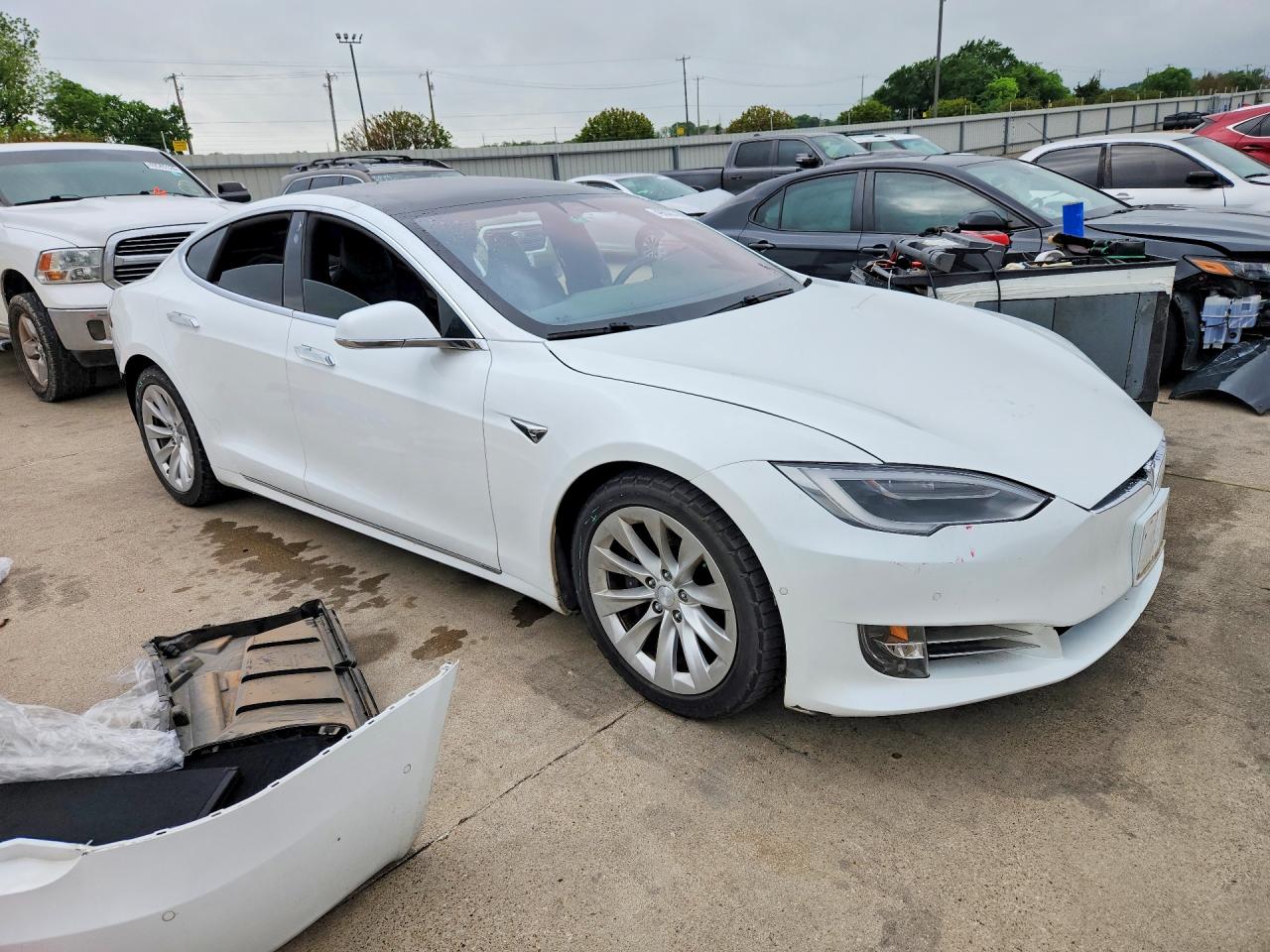 2018 TESLA MODEL S photo 10