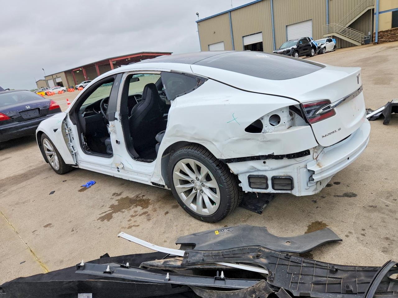 2018 TESLA MODEL S photo 4