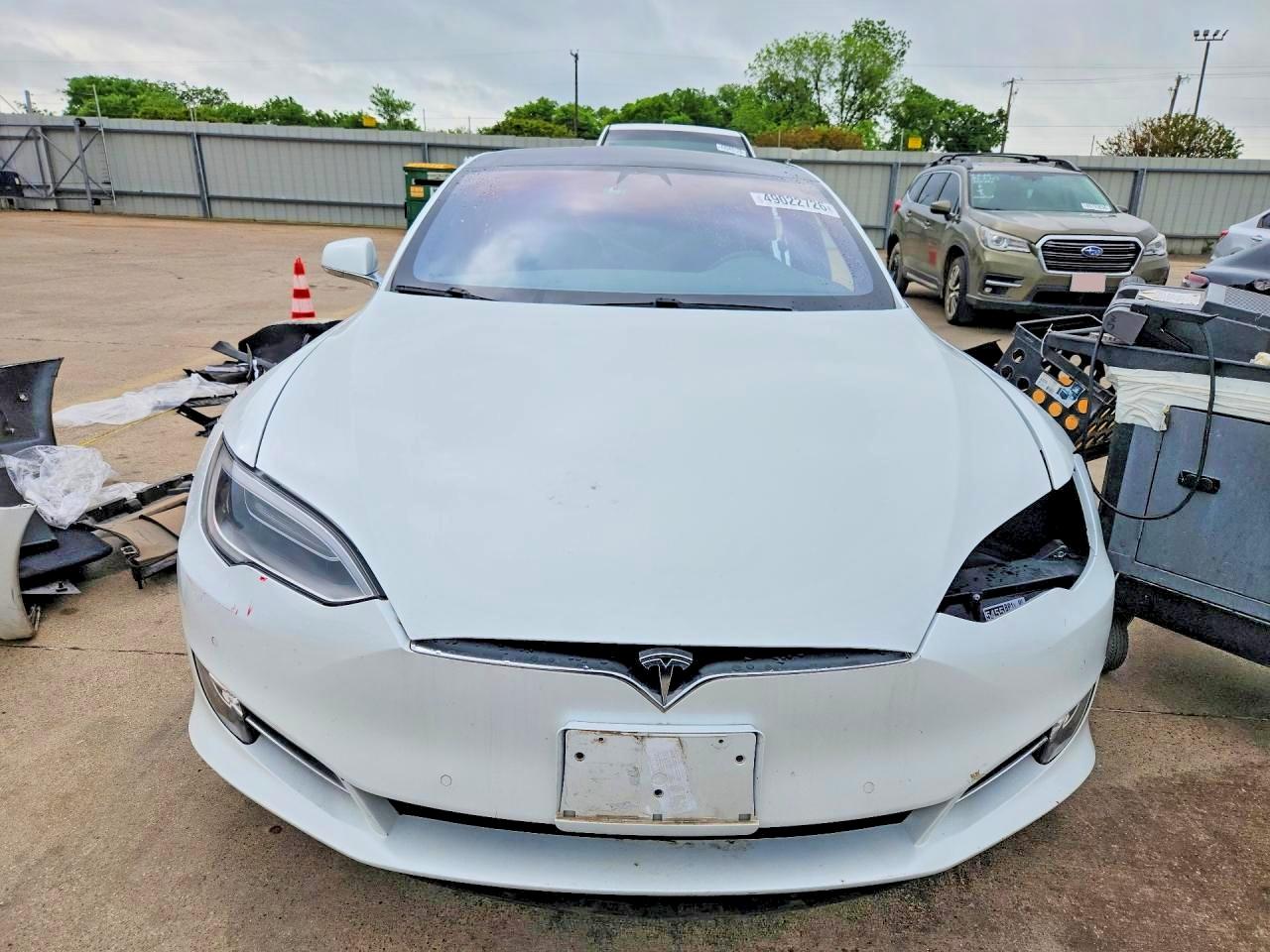 2018 TESLA MODEL S photo 13