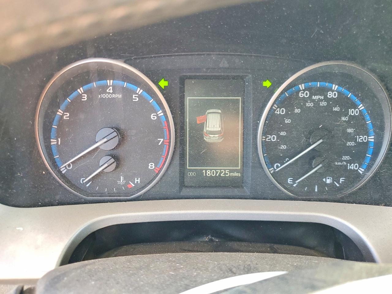 2017 TOYOTA RAV4 XLE photo 9