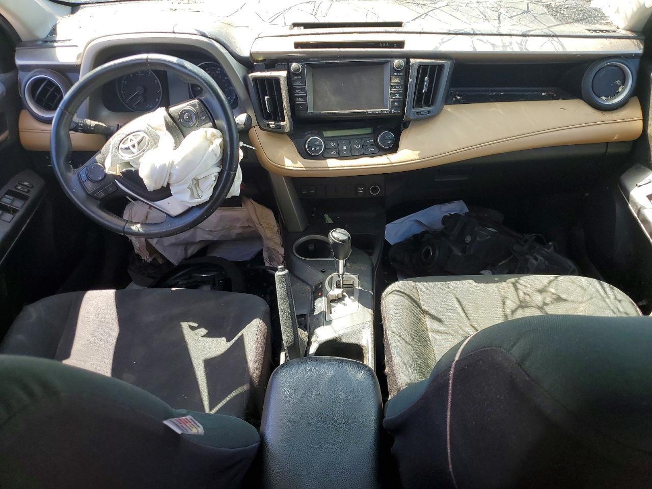2017 TOYOTA RAV4 XLE photo 8