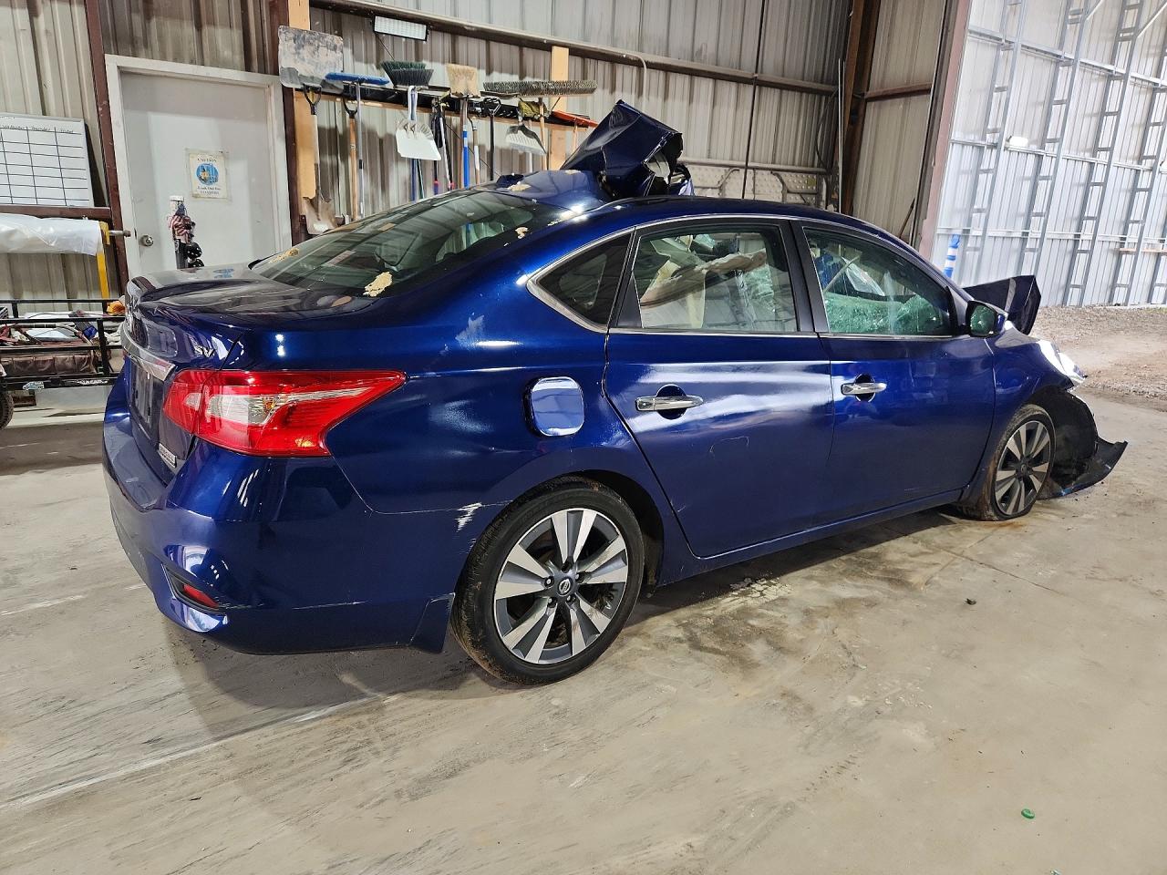 2019 NISSAN SENTRA SV photo 3