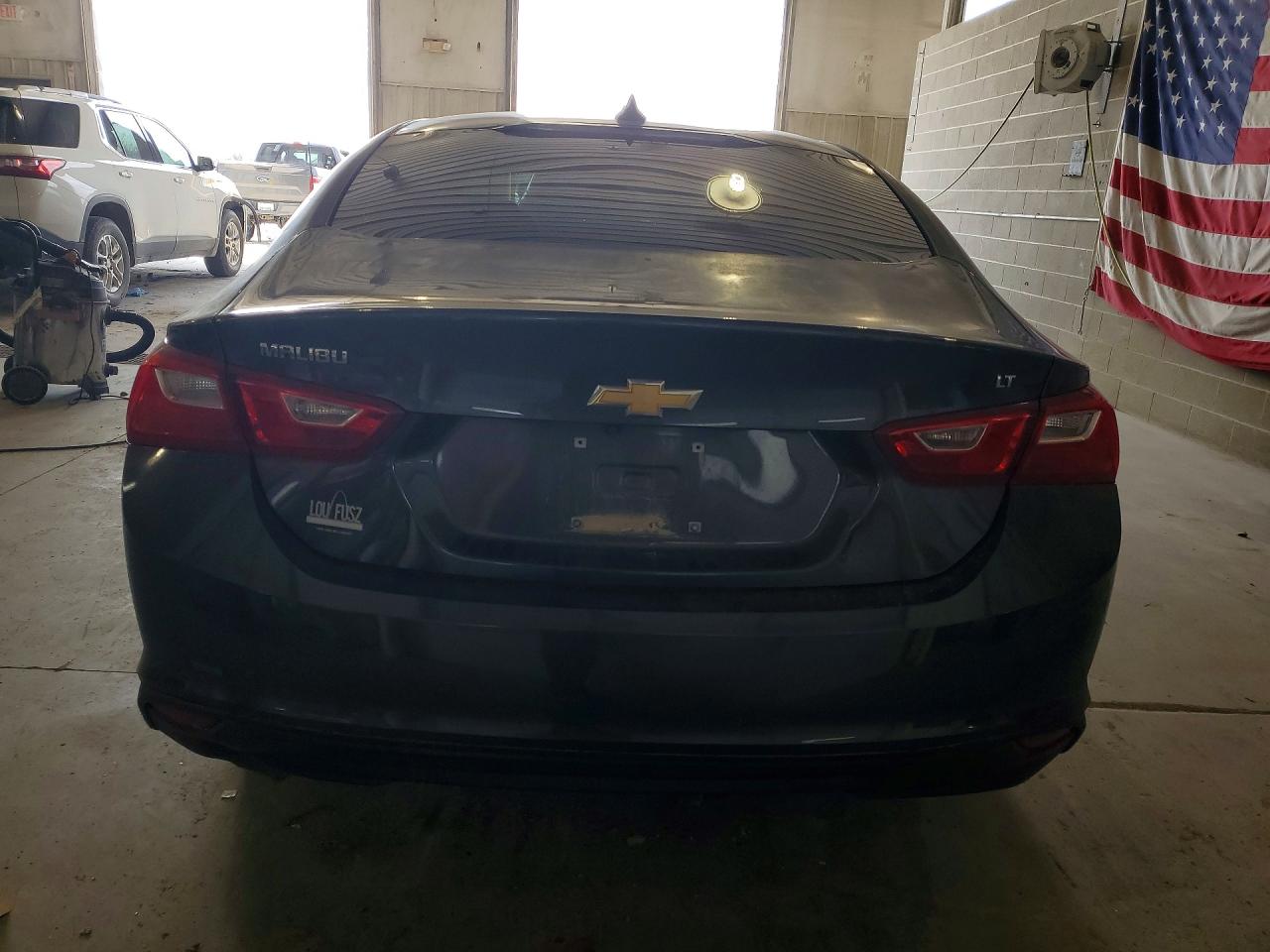 2017 CHEVROLET MALIBU LT photo 11