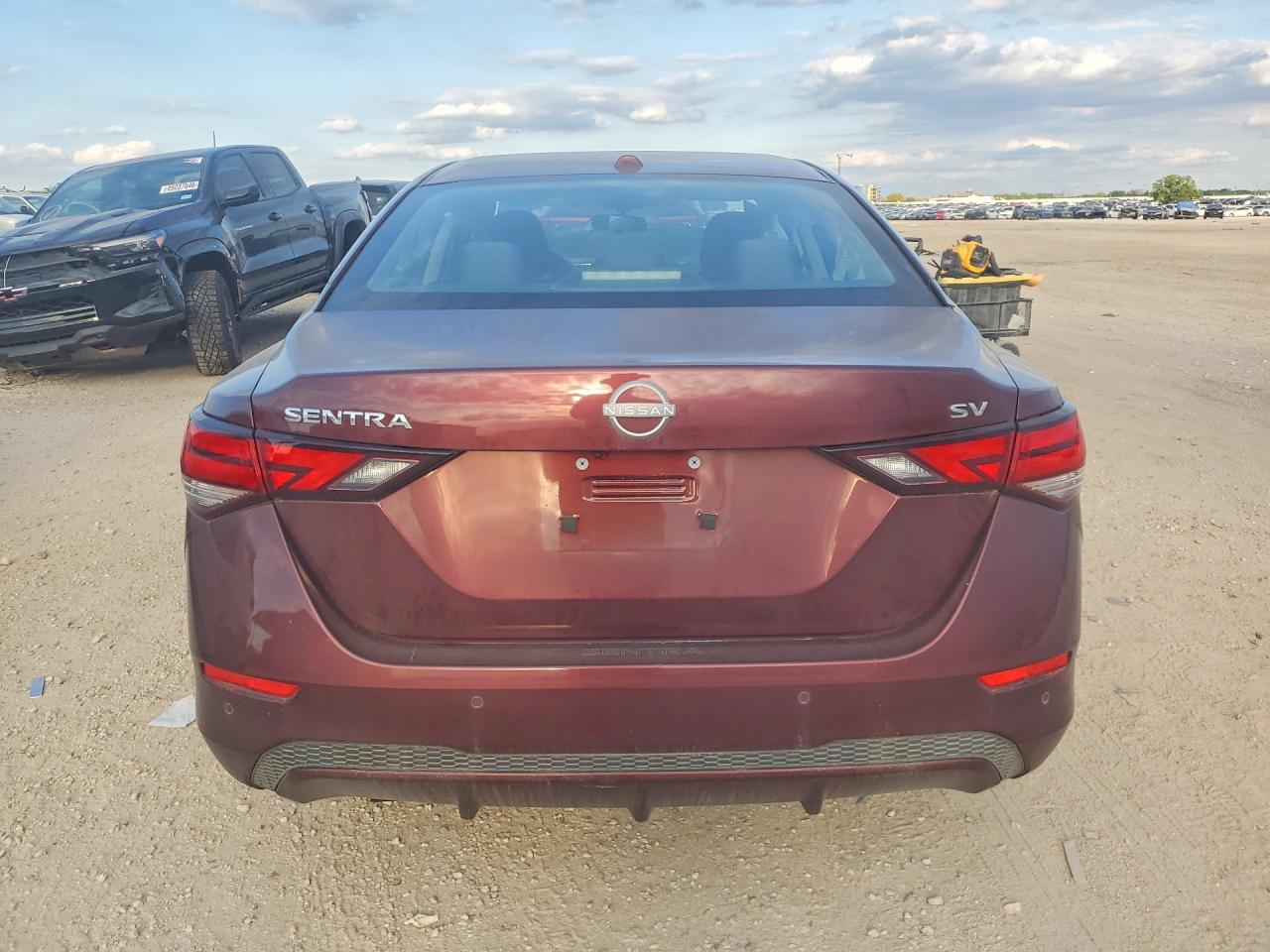 2024 NISSAN SENTRA SV photo 11