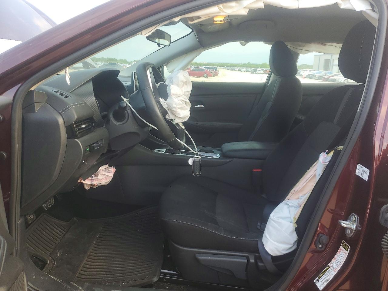 2024 NISSAN SENTRA SV photo 13