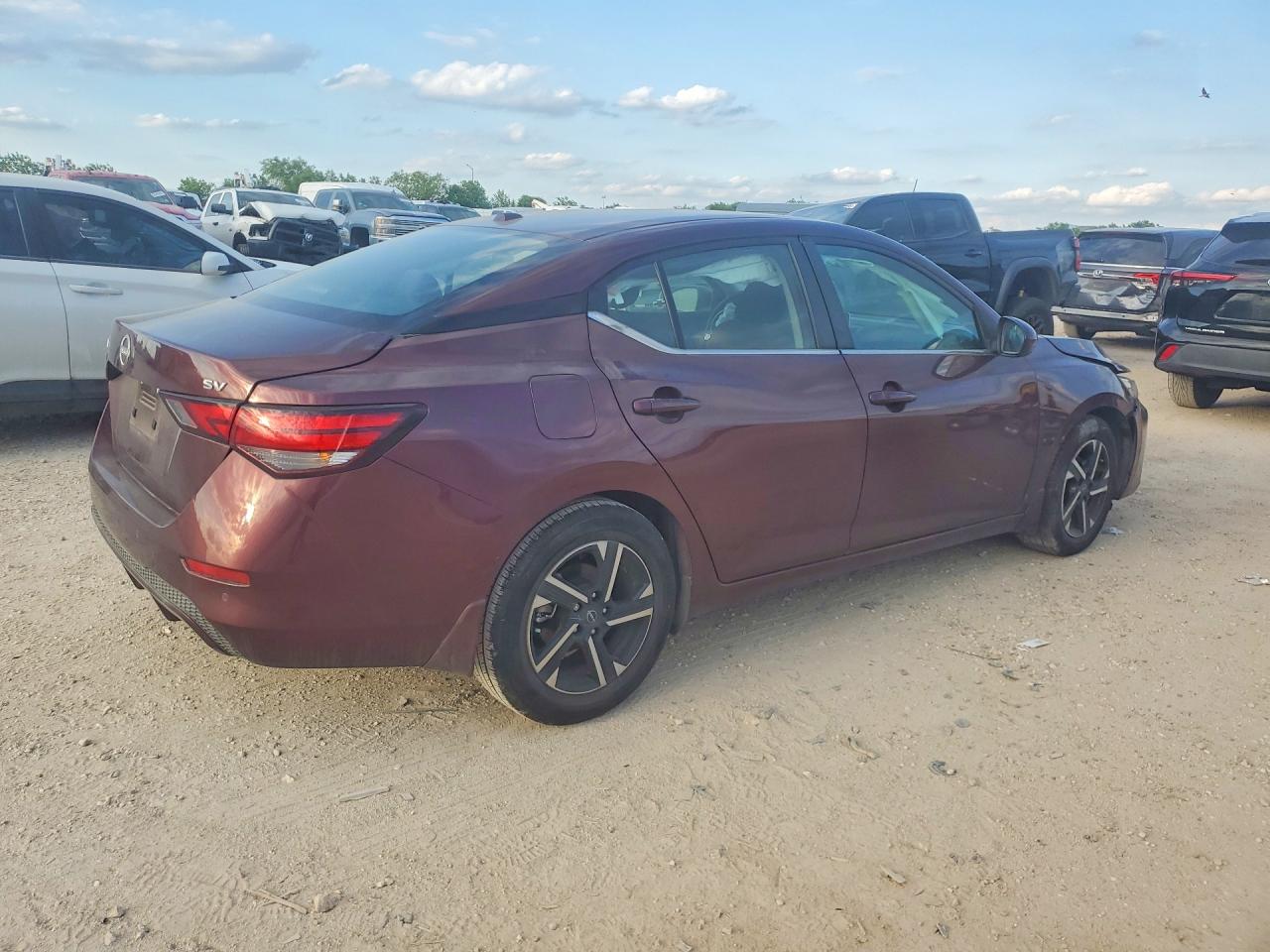 2024 NISSAN SENTRA SV photo 5