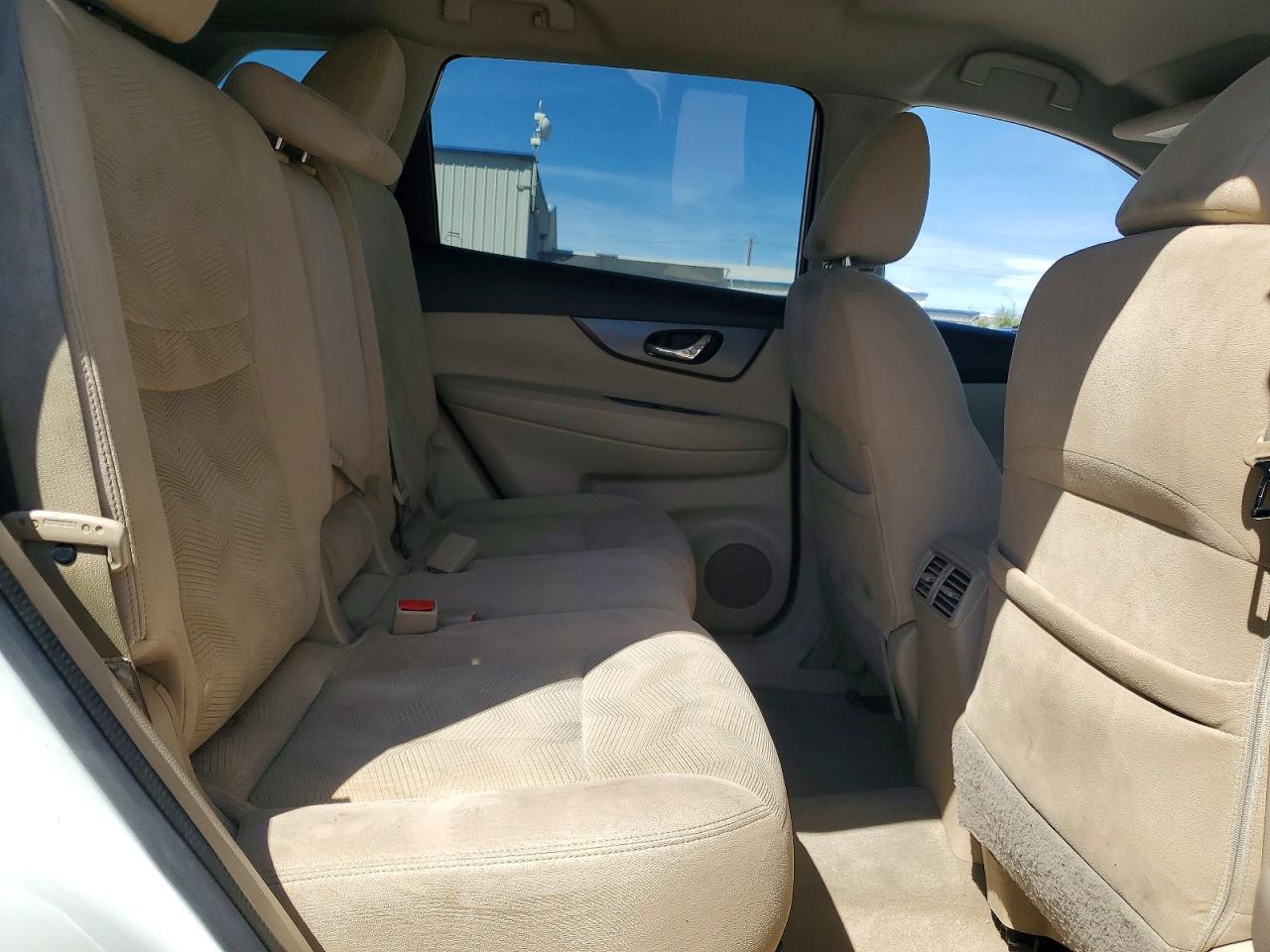 2014 NISSAN ROGUE SV photo 21