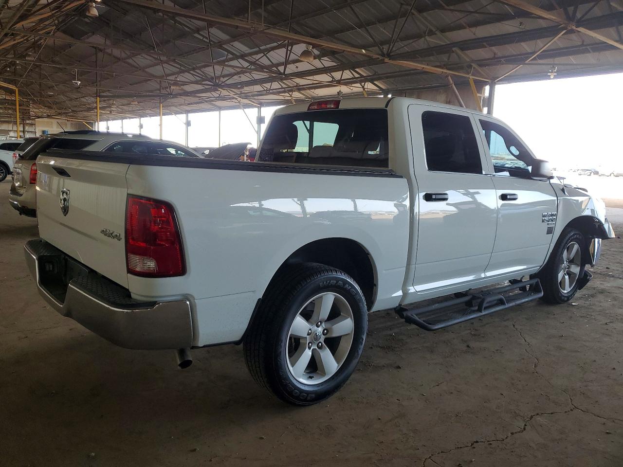 2023 RAM 1500 CLASSIC TRADESMAN photo 5