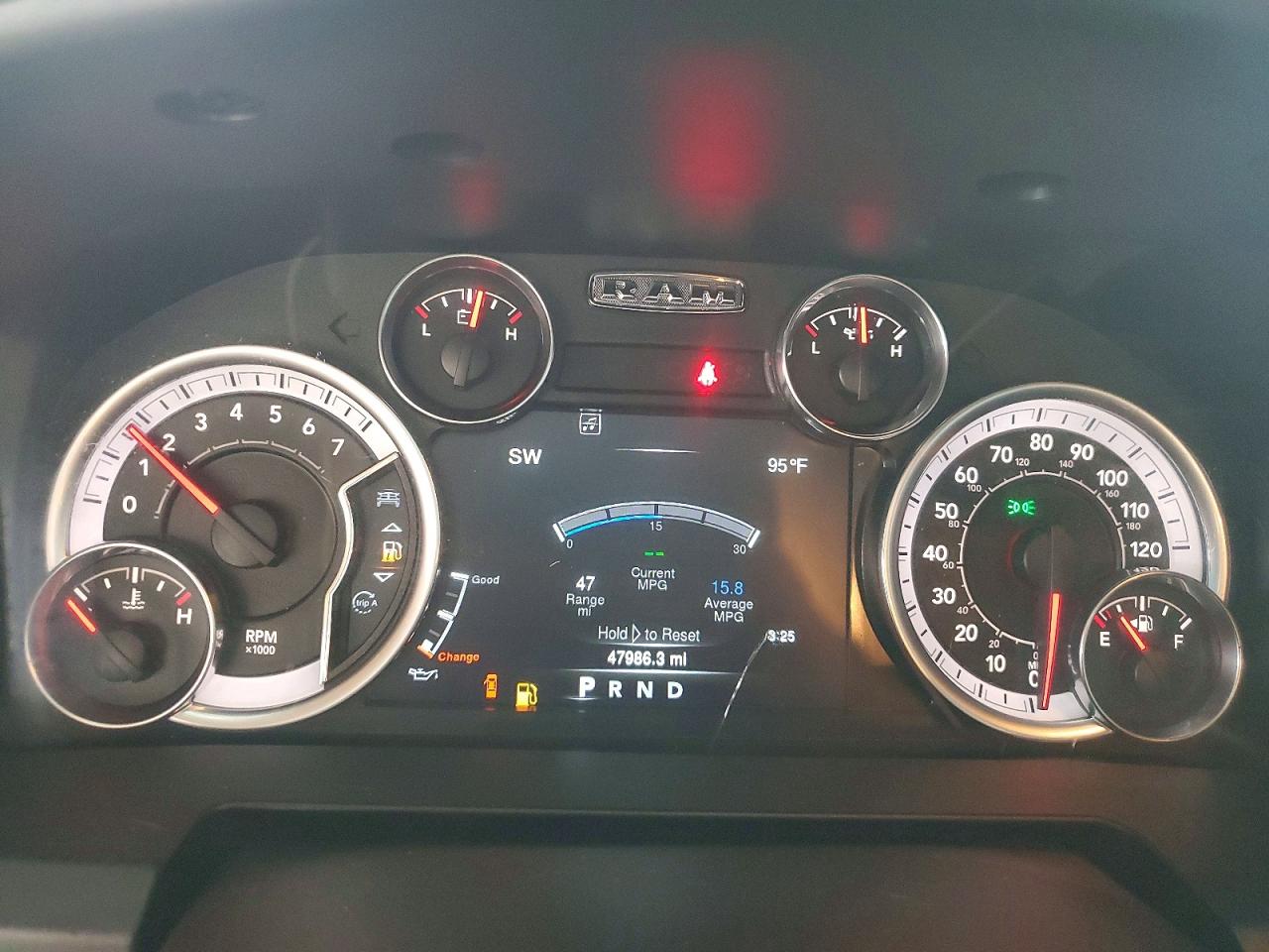 2023 RAM 1500 CLASSIC TRADESMAN photo 17