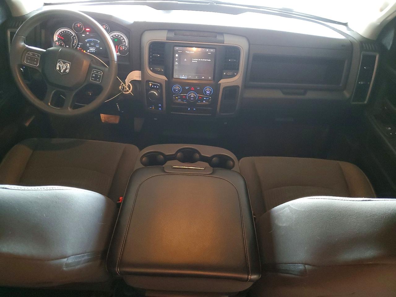 2023 RAM 1500 CLASSIC TRADESMAN photo 15