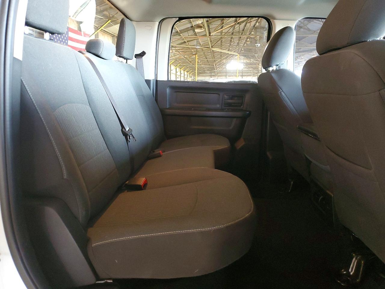 2023 RAM 1500 CLASSIC TRADESMAN photo 19