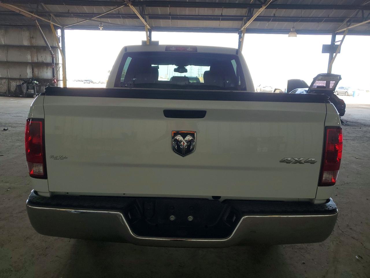 2023 RAM 1500 CLASSIC TRADESMAN photo 11
