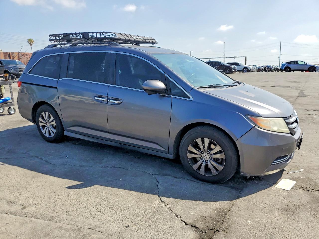 2016 HONDA ODYSSEY SE photo 10