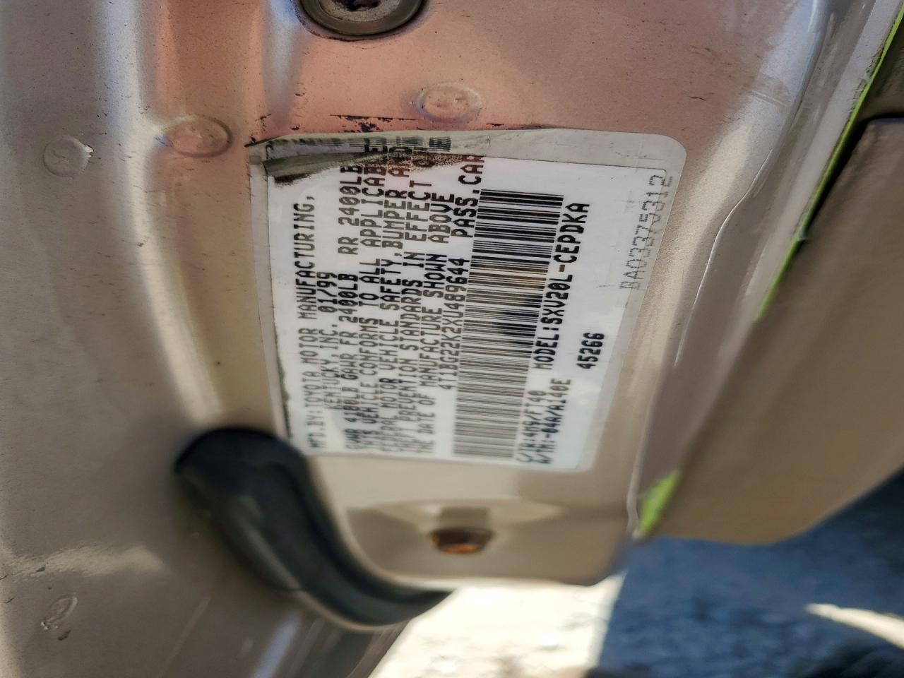 1999 TOYOTA CAMRY CE photo 34