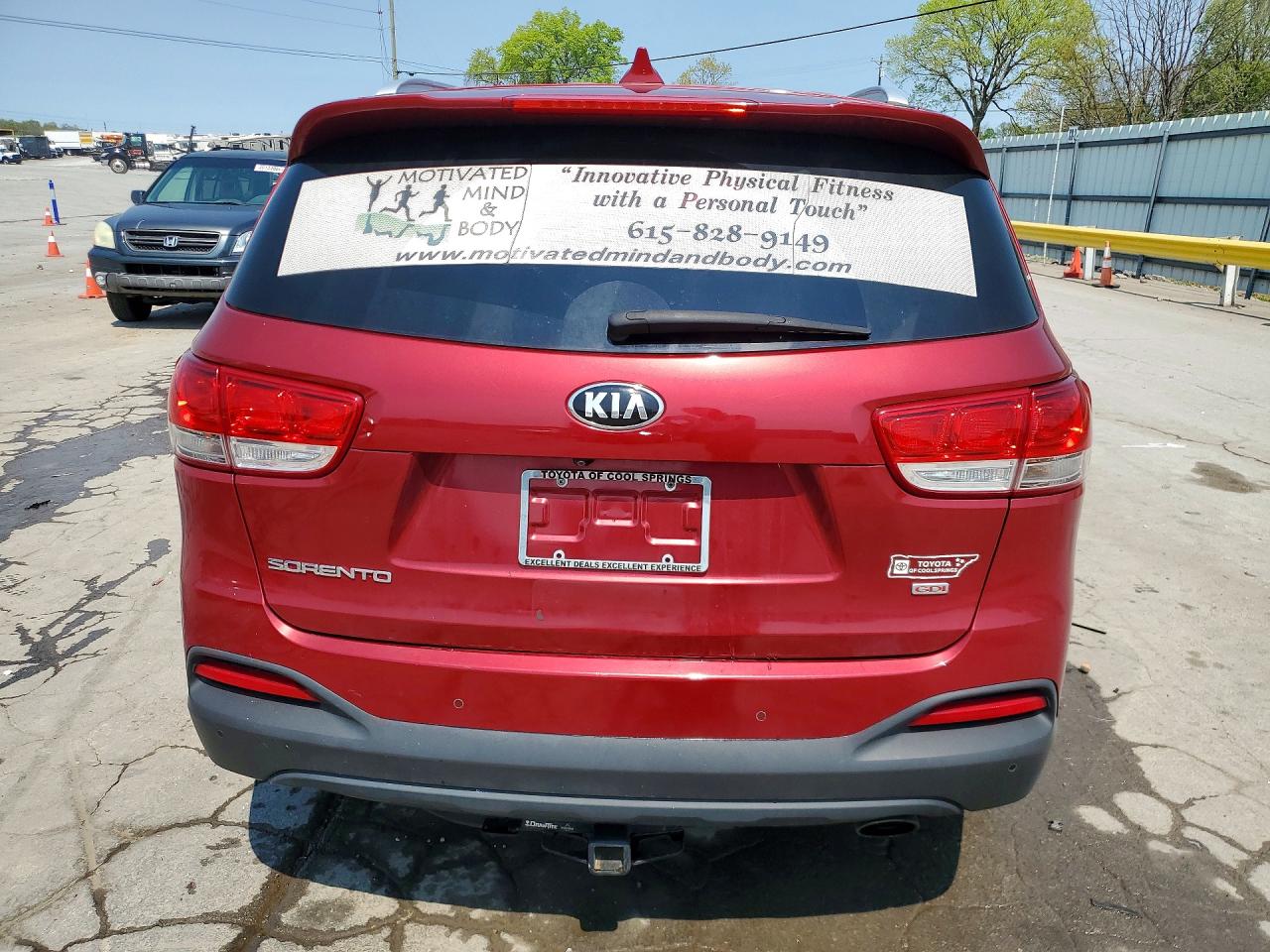 2017 KIA SORENTO LX photo 11