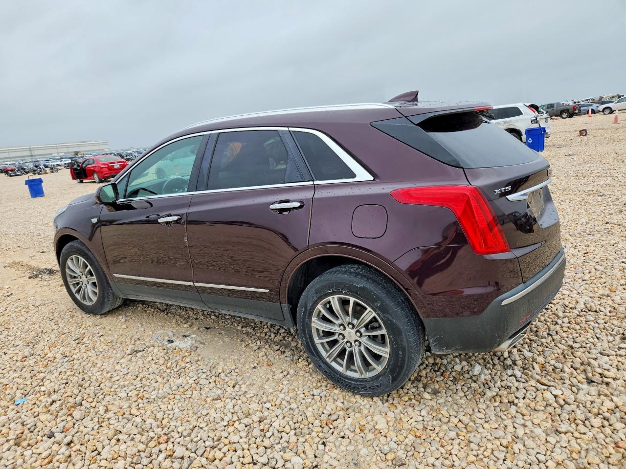 2017 CADILLAC XT5 LUXURY photo 2