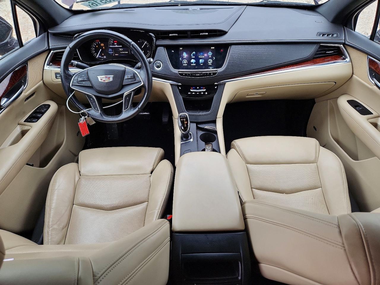 2017 CADILLAC XT5 LUXURY photo 8
