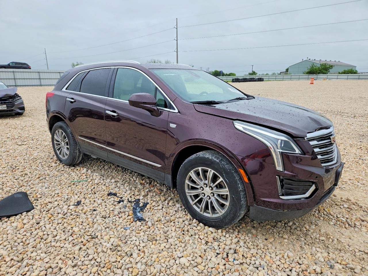 2017 CADILLAC XT5 LUXURY photo 4