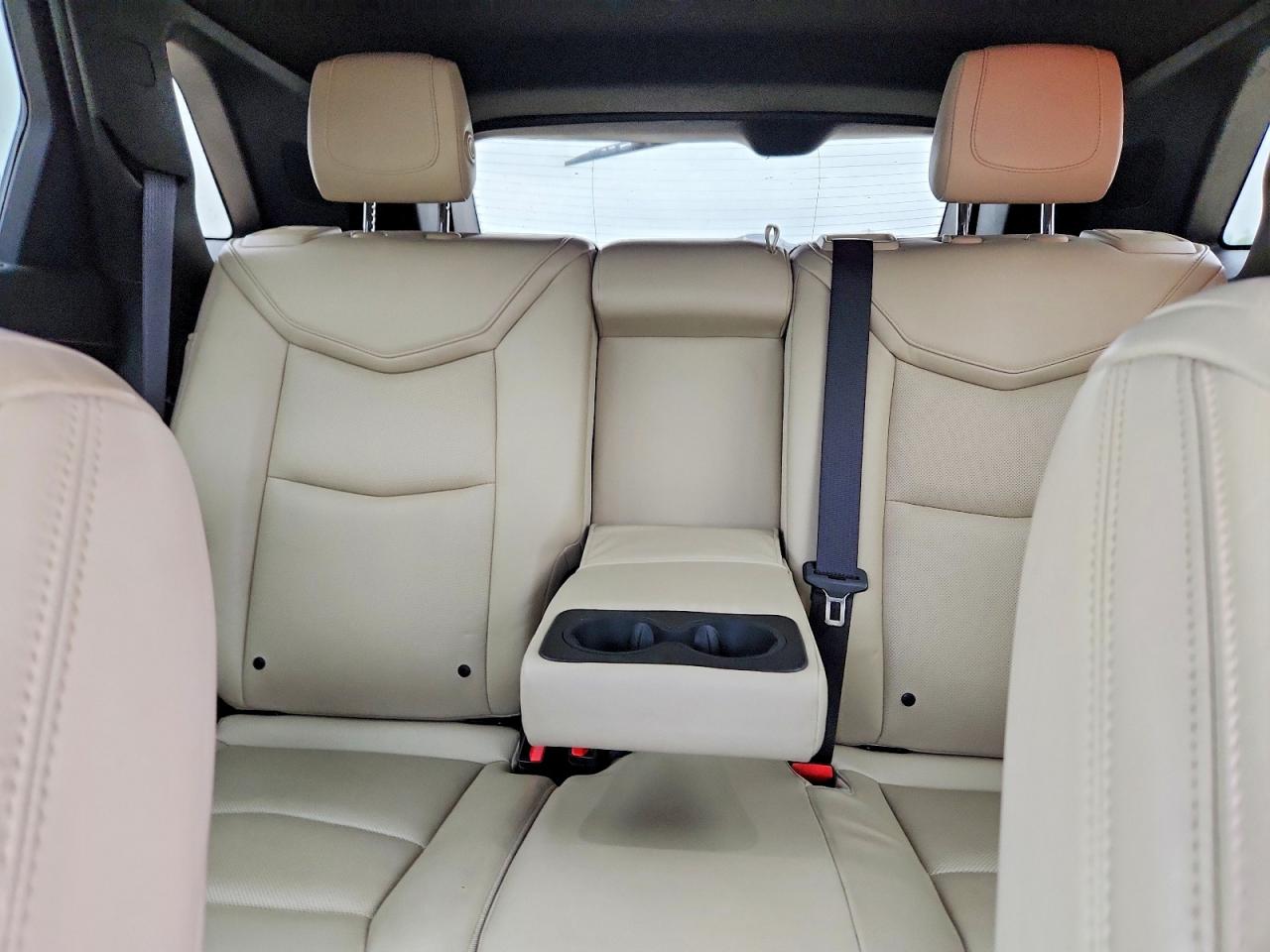 2017 CADILLAC XT5 LUXURY photo 10