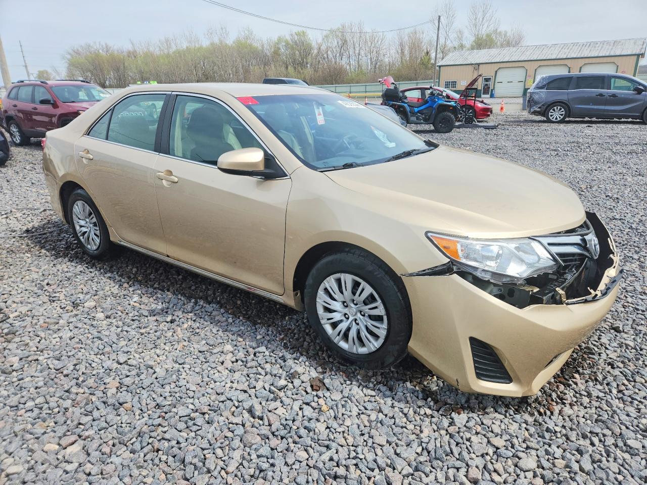 2012 TOYOTA CAMRY LE photo 10