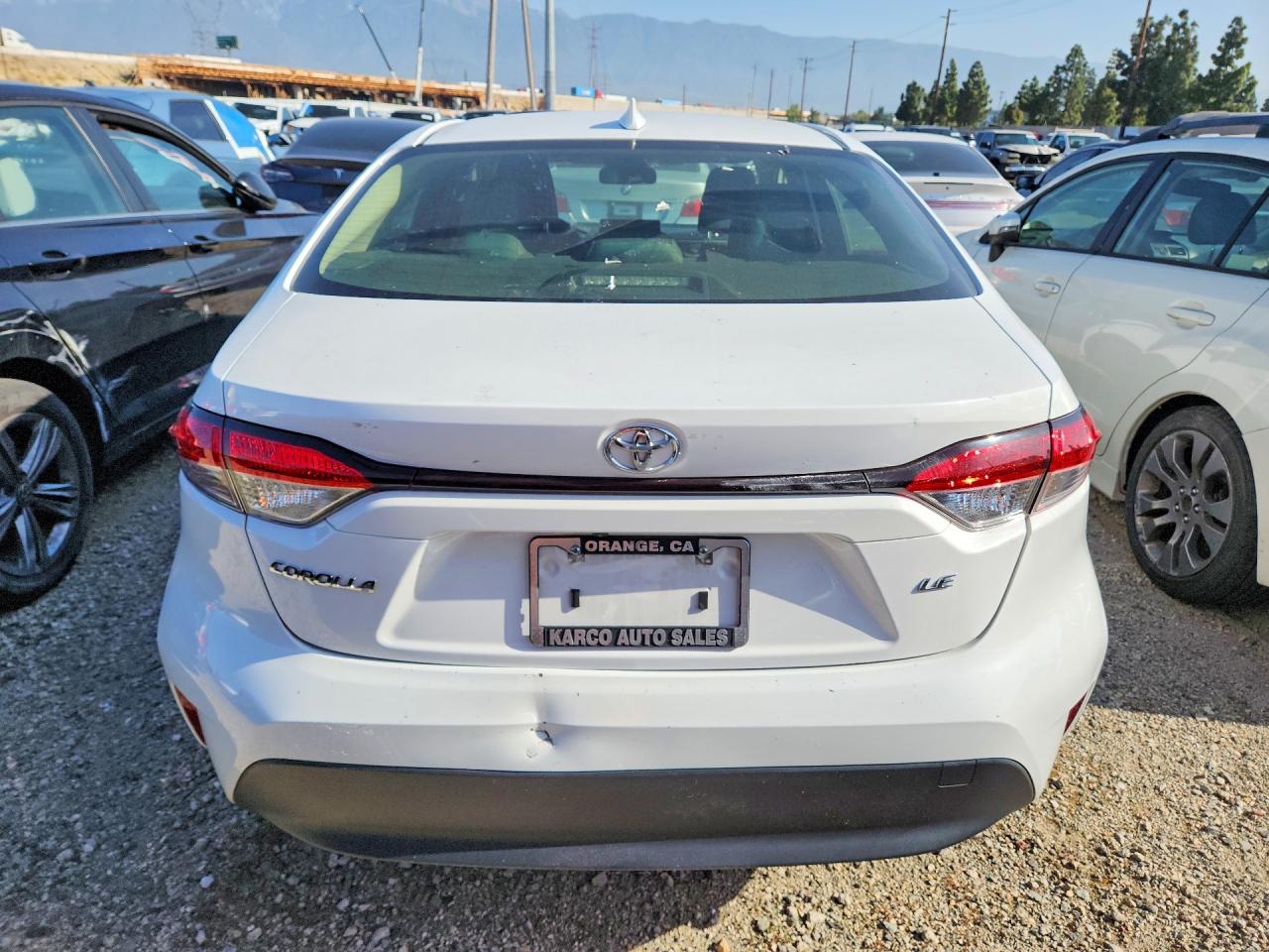 2023 TOYOTA COROLLA LE photo 6