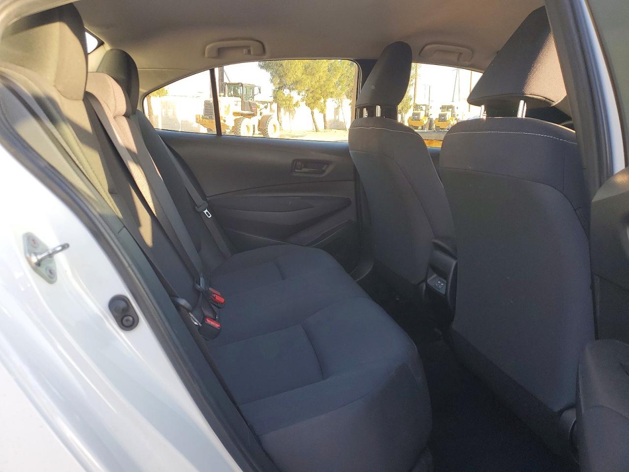2023 TOYOTA COROLLA LE photo 10