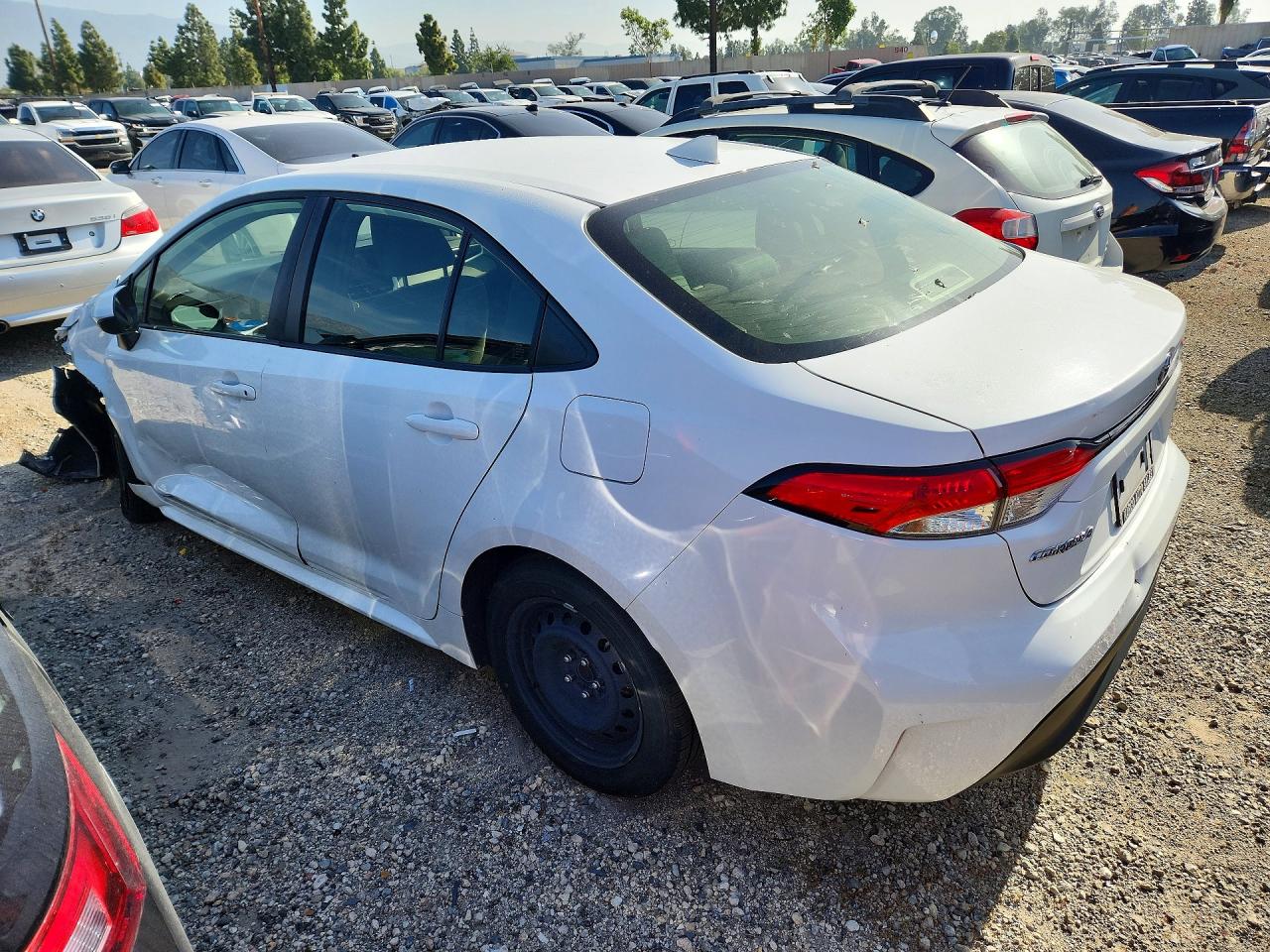 2023 TOYOTA COROLLA LE photo 2