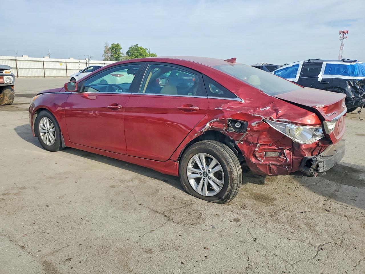 2012 HYUNDAI SONATA GLS photo 2