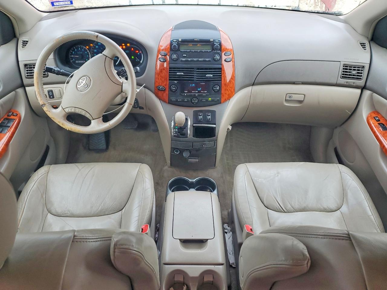 2008 TOYOTA SIENNA XLE photo 15