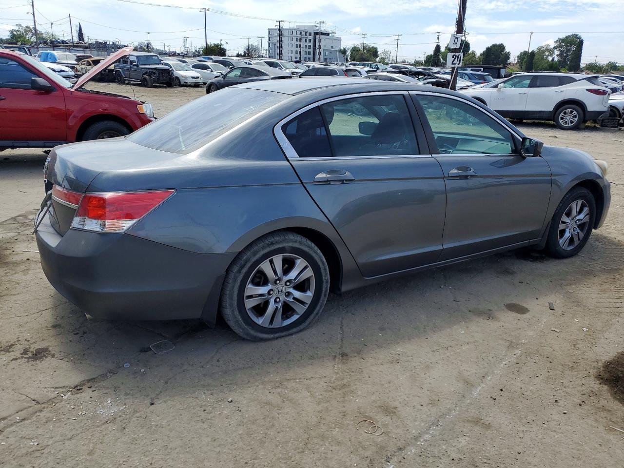 2011 HONDA ACCORD LXP photo 7