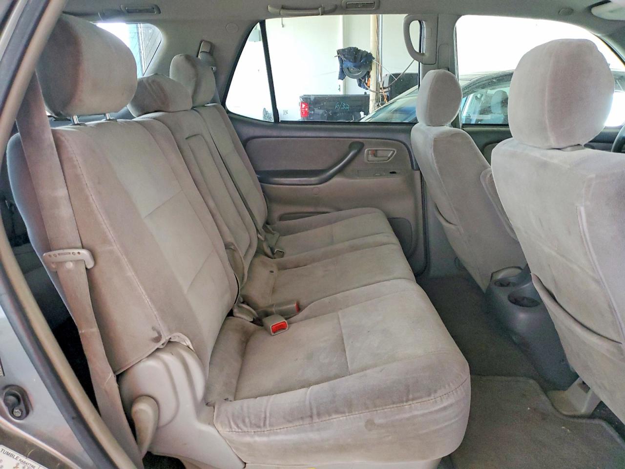 2007 TOYOTA SEQUOIA SR5 photo 31
