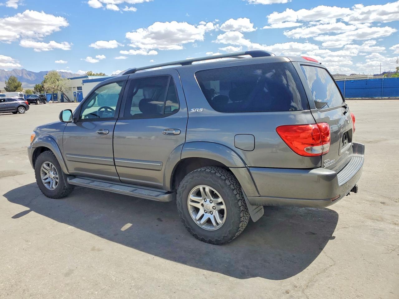 2007 TOYOTA SEQUOIA SR5 photo 4