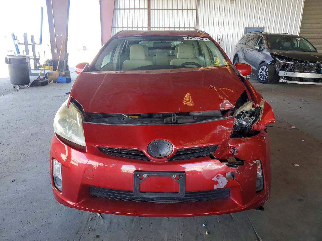 2011 TOYOTA PRIUS TWO photo 9