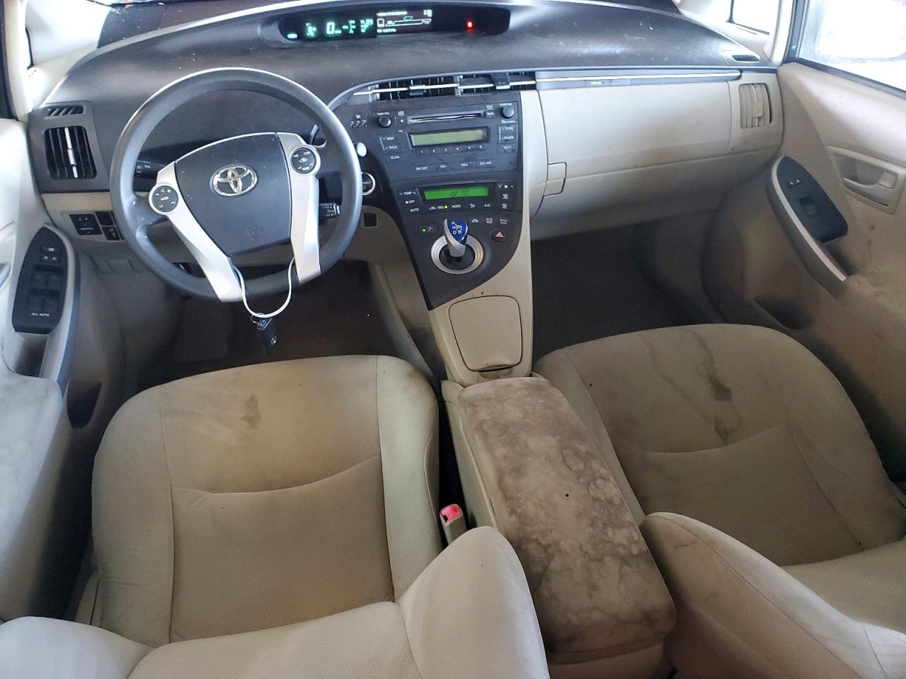 2011 TOYOTA PRIUS TWO photo 15