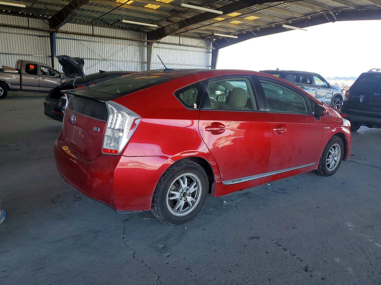 2011 TOYOTA PRIUS TWO photo 5