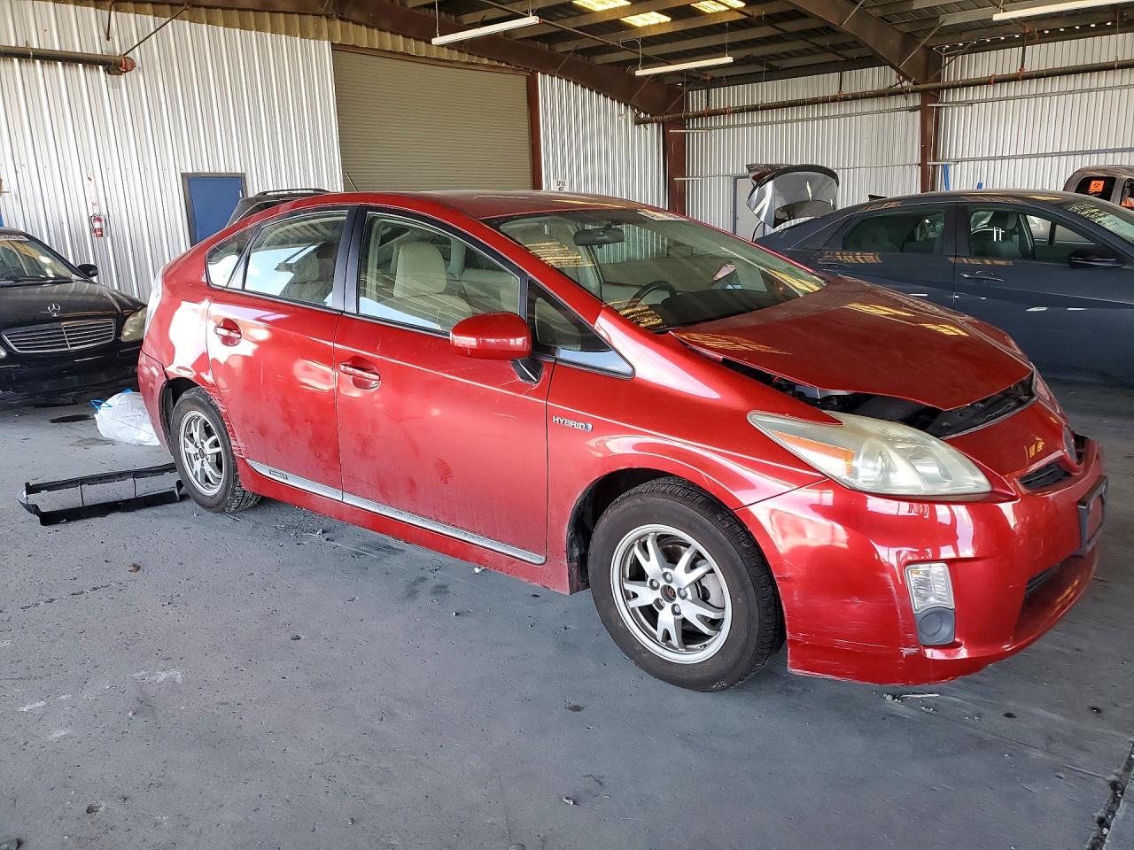 2011 TOYOTA PRIUS TWO photo 7