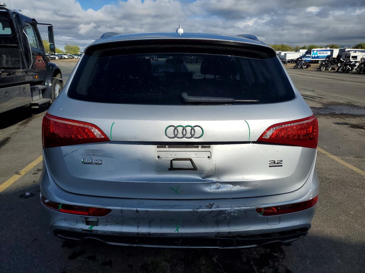 2011 AUDI Q5 PREMIUM PLUS photo 11