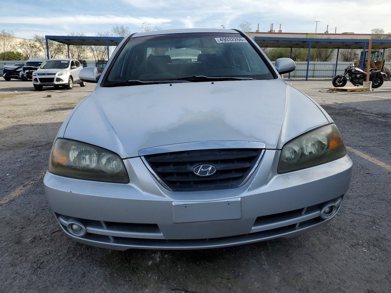 2004 HYUNDAI ELANTRA GLS photo 9